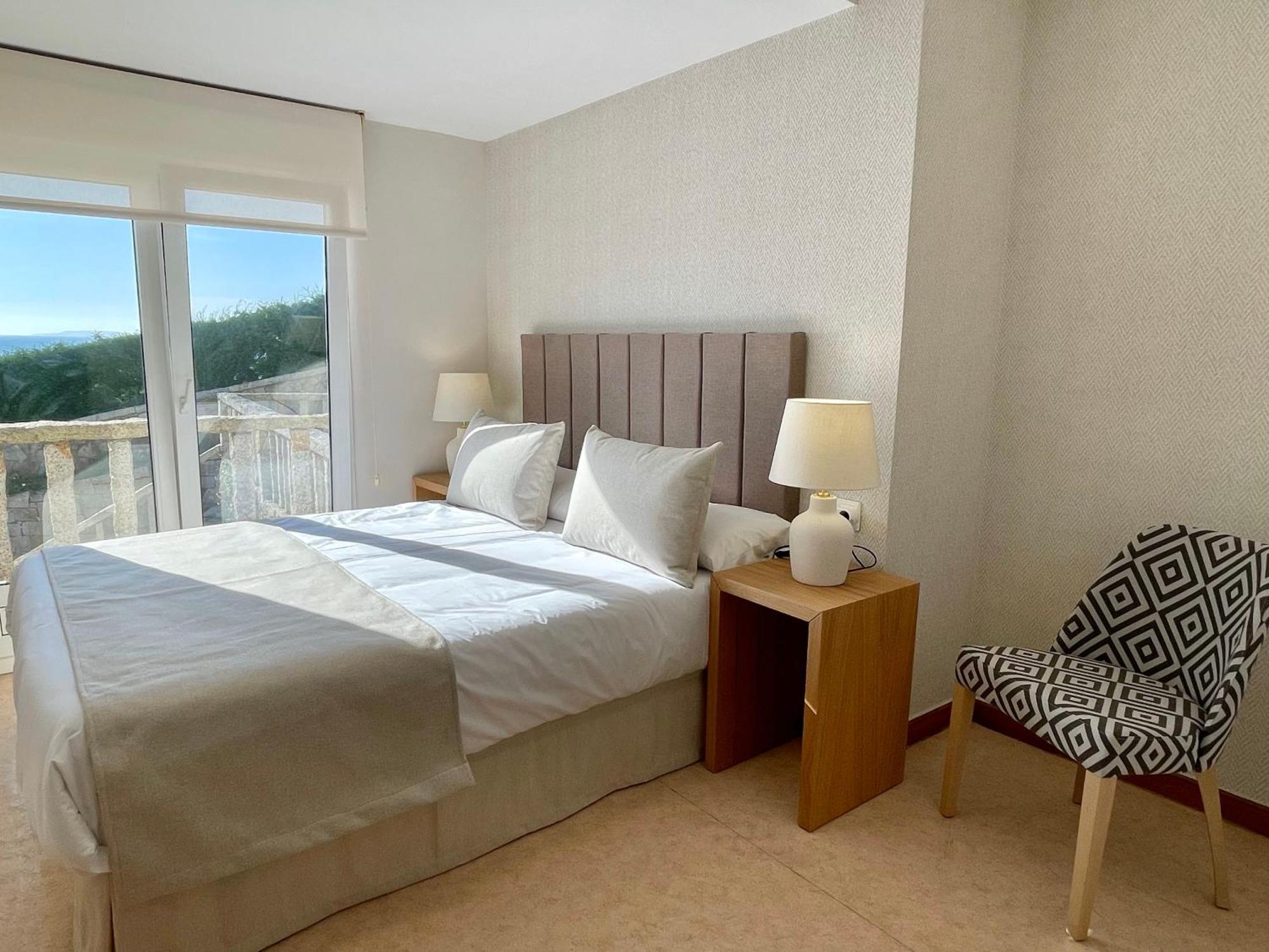 Apartamentos Fontenla-Lanzada Soutullo Exteriör bild