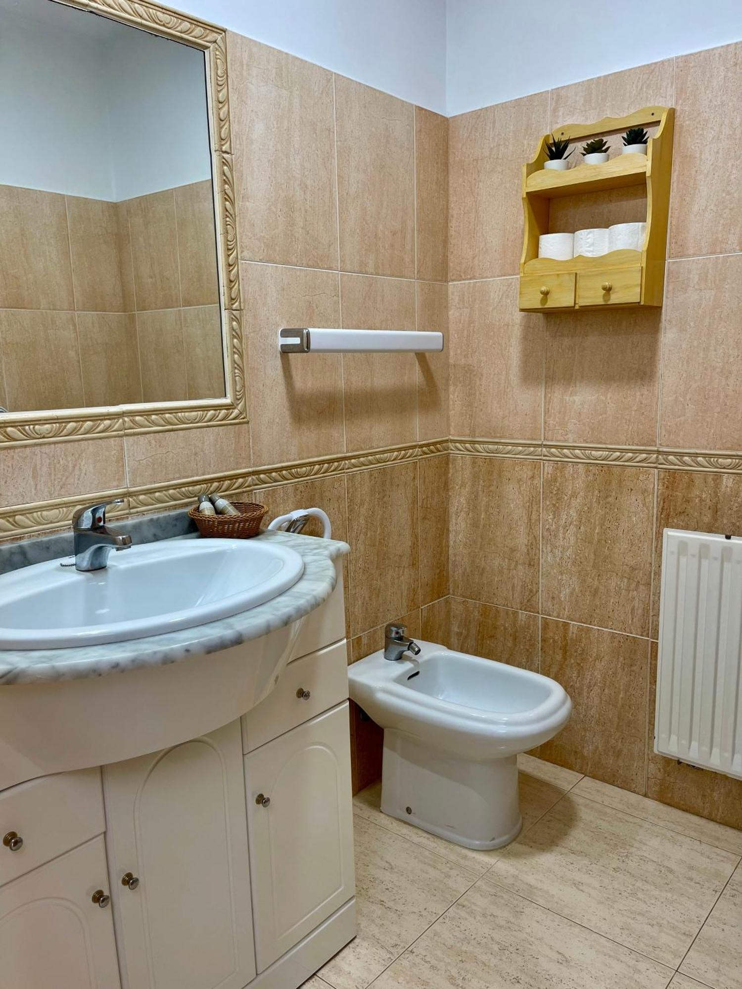 Apartamentos Fontenla-Lanzada Soutullo Exteriör bild