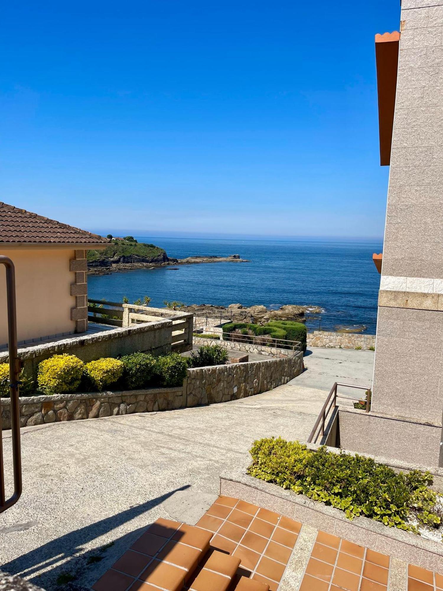Apartamentos Fontenla-Lanzada Soutullo Exteriör bild