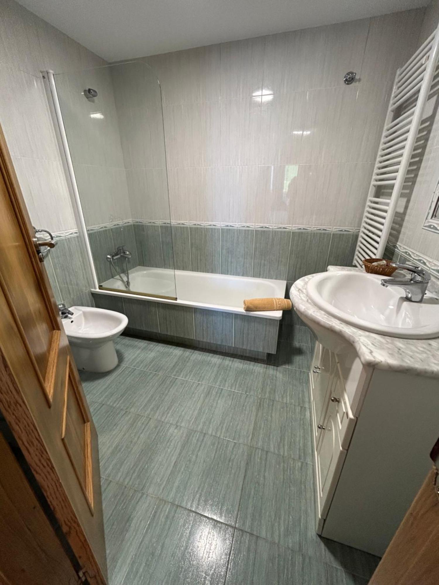Apartamentos Fontenla-Lanzada Soutullo Exteriör bild