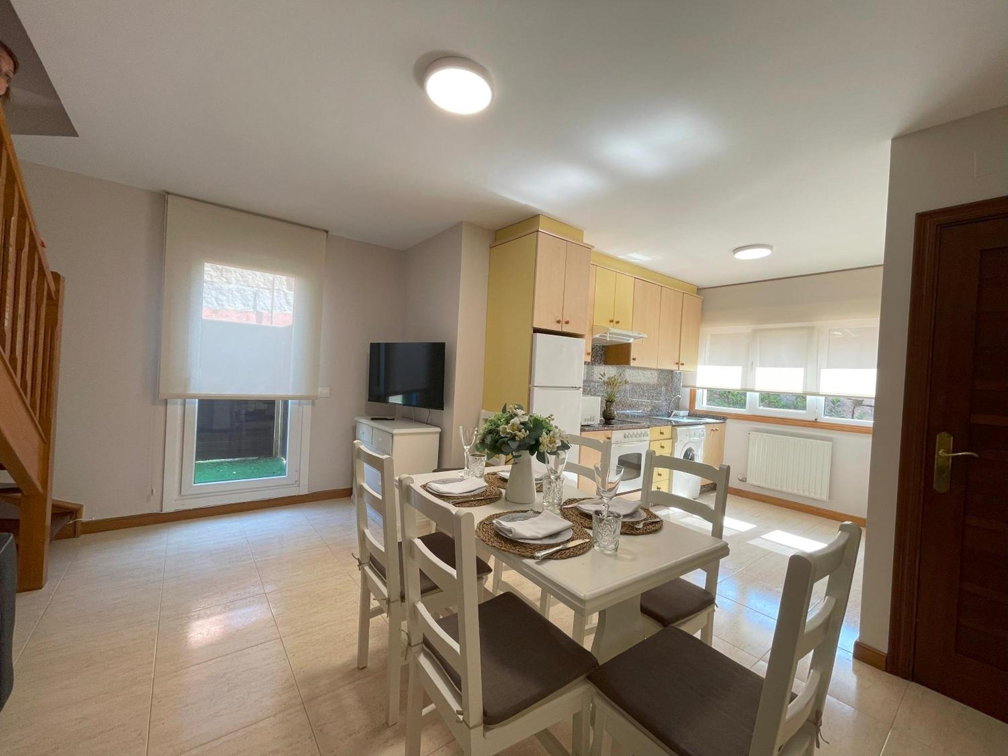 Apartamentos Fontenla-Lanzada Soutullo Exteriör bild